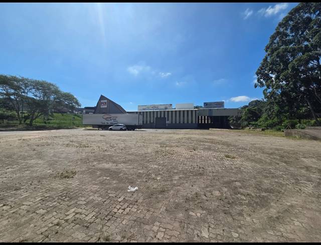 845M² WAREHOUSE TO LET IN MAHOGANY RIDGE